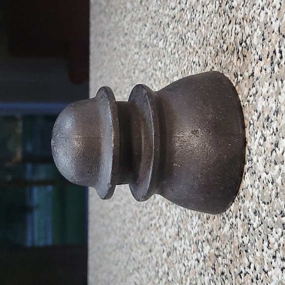 Insulator - Picture 2 of 8